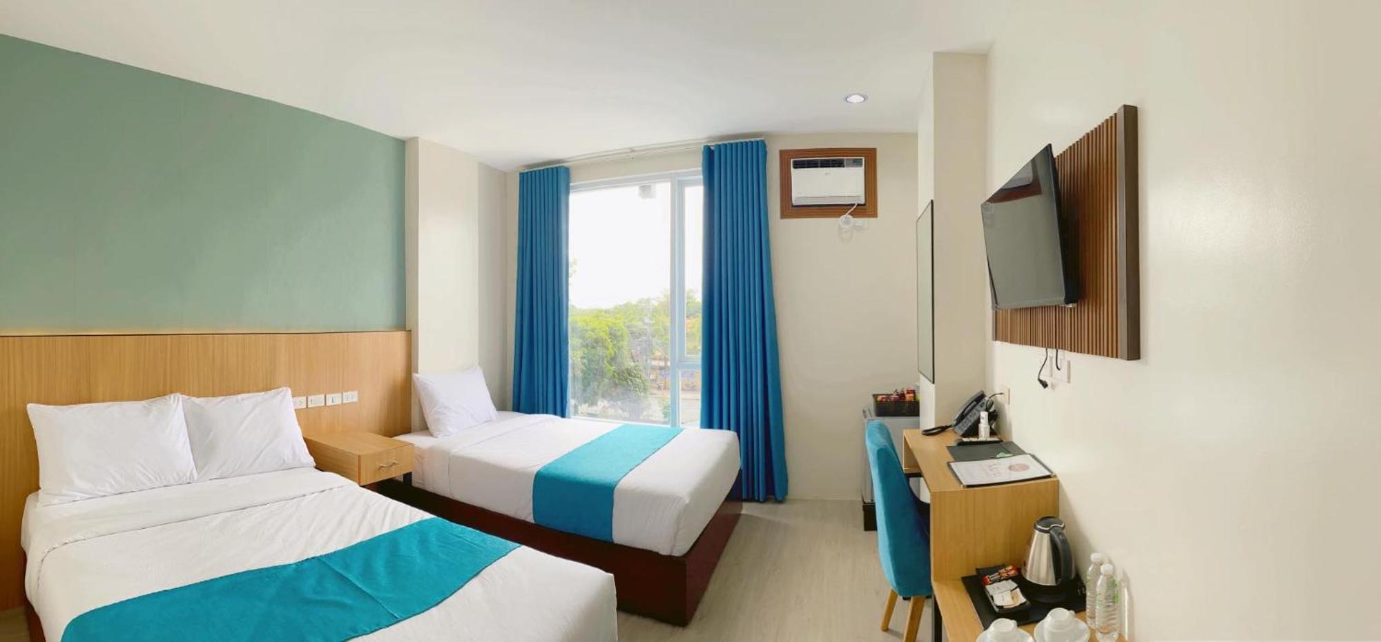 Jrp Vanyard Resort Hotel Kalibo Esterno foto