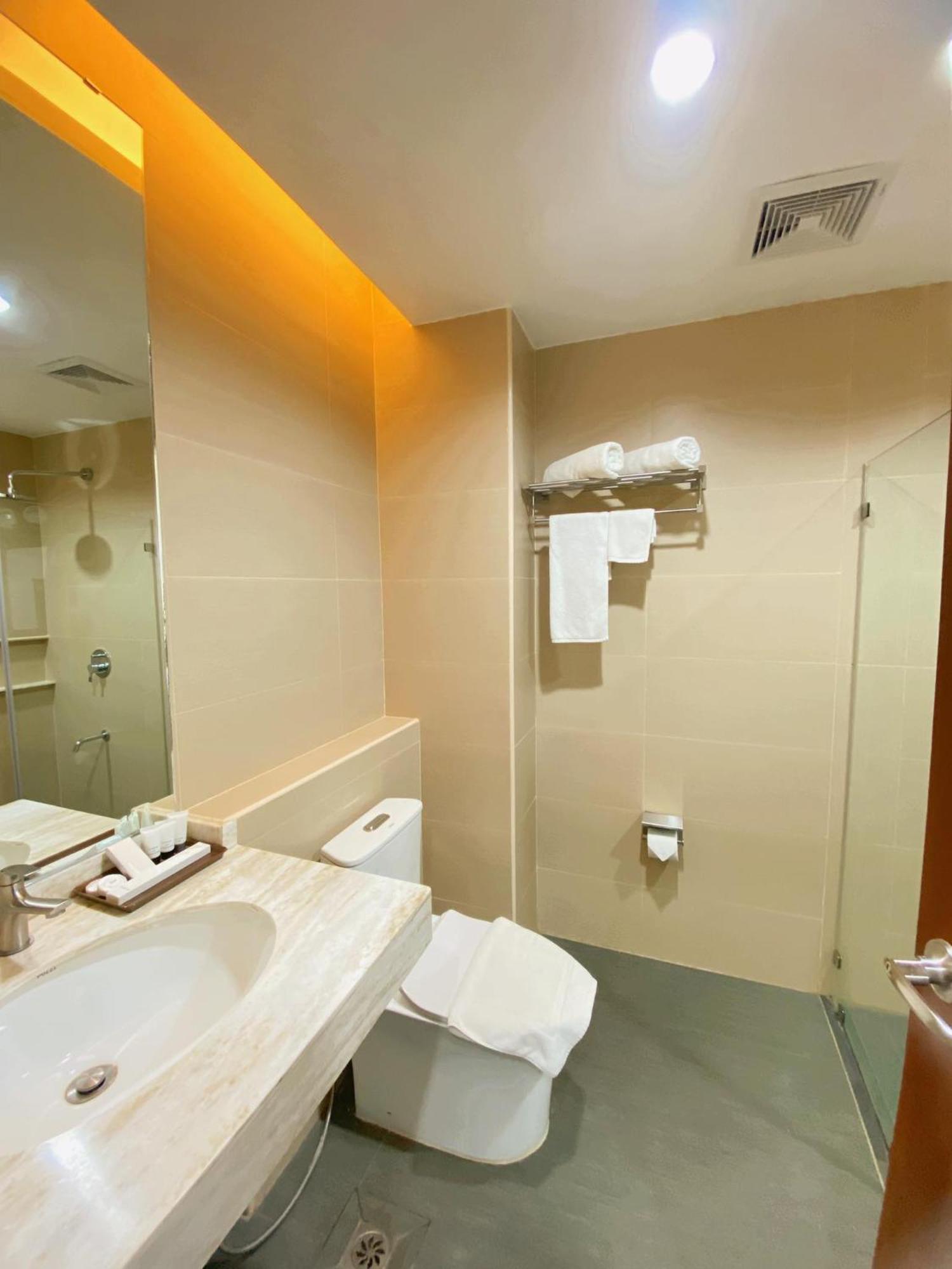 Jrp Vanyard Resort Hotel Kalibo Esterno foto