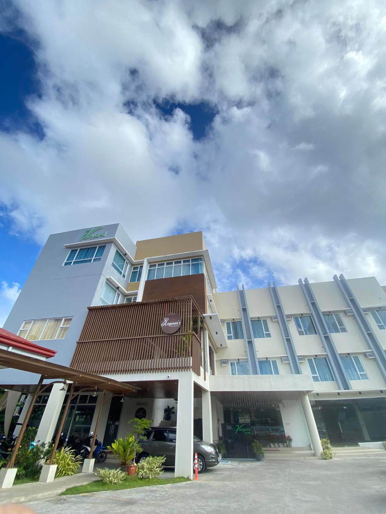 Jrp Vanyard Resort Hotel Kalibo Esterno foto